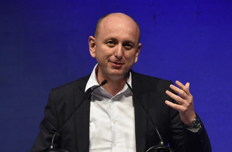 Milan Knežević podnosi tužbu protiv poslanice PES-a