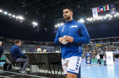 I UDARA DOBRO Srpski rukometni reprezentativac prebio saigrače iz RK Zagreb