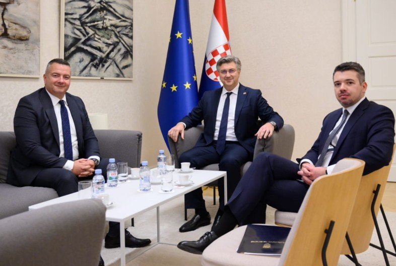 PLENKOVIĆ Budno pratimo politička dešavanja u Crnoj Gori i uz hrvatsku smo zajednicu