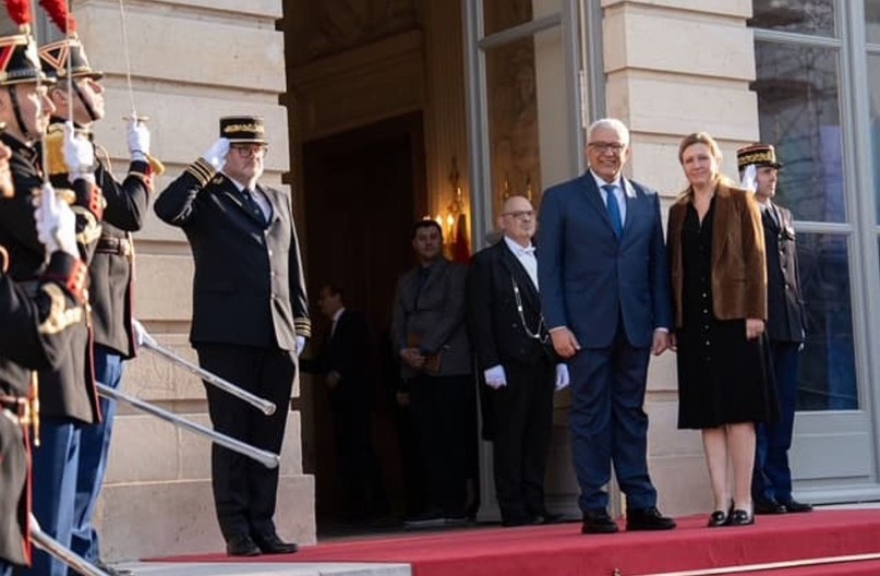 Andrija Mandić se zahvalio Francuskoj koja ga je dočekala uz sve počasti na obezbjeđivanju prepiski sa Skaj aplikacije