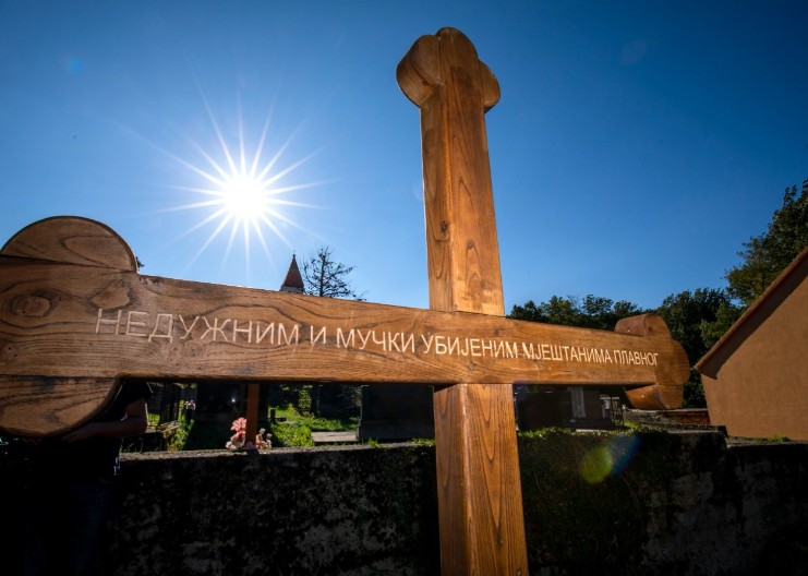 USTAŠKA POSLA Vlada Hrvatske ozakonjuje bezakonje i kreće da uklanjanja srpske spomenike sa grobalja