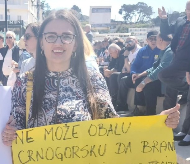 PROVOCIRALA PA TUŽILA ABAZOVIĆA Jelena Marković ubijeđena da nije "budalčina", priveden Dritanom kum