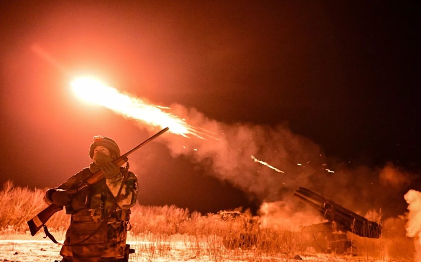 RUSI "KLIJEŠTIMA" OSLOBAĐAJU DNR Glavna bitka za Donbas uzima maha