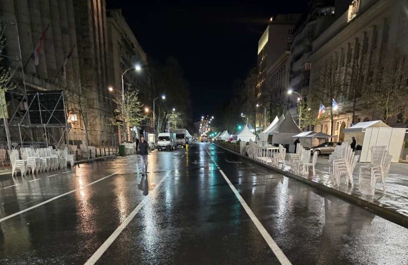 Volonteri sa gradskim službama u rekordnom roku očistili ulice nakon velikog svenarodnog sabora