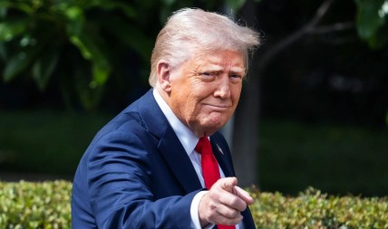 ZA SVE MU JE KRIV Tramp optužio Zelenskog da je započeo rat sa Rusijom