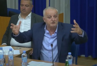 IMA I SVEDOKA Mehmed Zenka tvrdi da mu se premijer Spajić predstavio kao car Crne Gore (video)