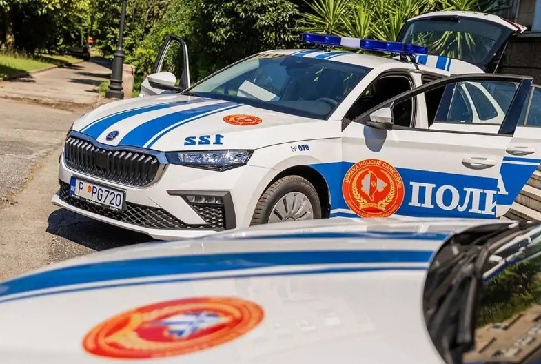 Policajac mortus pijan oborio ženu na ulici privatnim vozilom