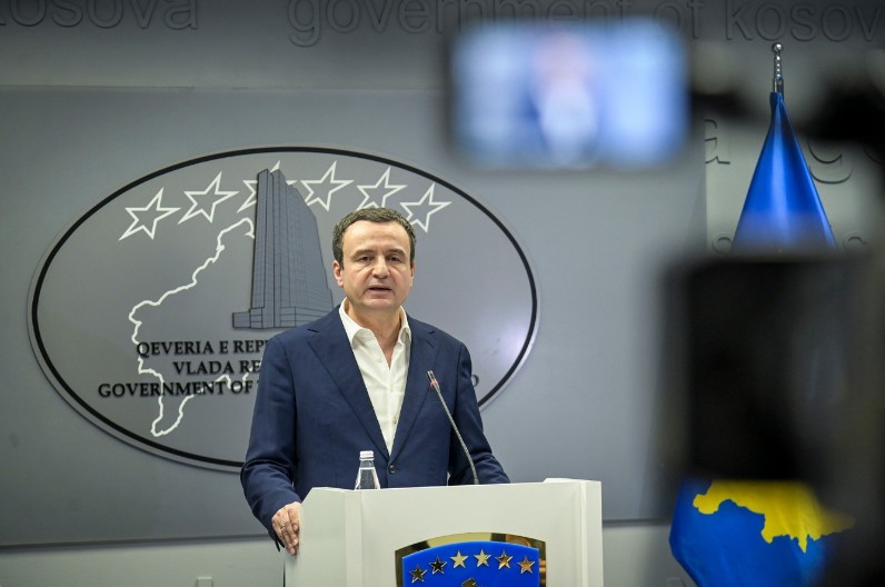 NATO KOMANDANT POTVRDIO VUČIĆEVE TVRDNJE Aljbin Kurti se umrsio u svoje laži kao pile u kučinu