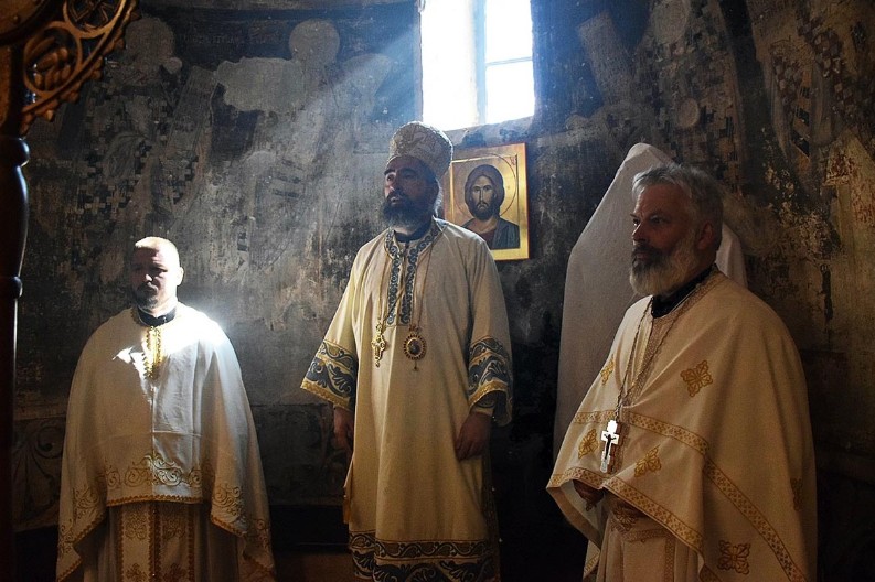 VLADIKA METODIJE Nema veće ljubavi od te koju je Sin Božji pokazao prema ljudskom rodu