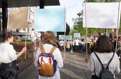 Blokaderi od jutros maltretiraju Beograđane i u Nemanjinoj ulici