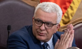 Andrija Mandić podržao protest ispred parlamenta zbog utamničenih Srba iz Nikšića na KiM