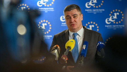 HRVATSKI PREDSJEDNIK Zemlje regiona neće biti prihvaćene u EU