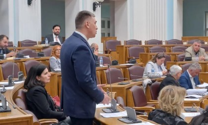 Odbornički klub DPS podnio kolektivnu ostavku na zasijedanju Skupštine Prijestonice Cetinje