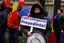 VELEOBRT U RUMUNIJI Suspendovana odluka kojom su poništeni rezultati prvog kruga predsjedničkih izbora