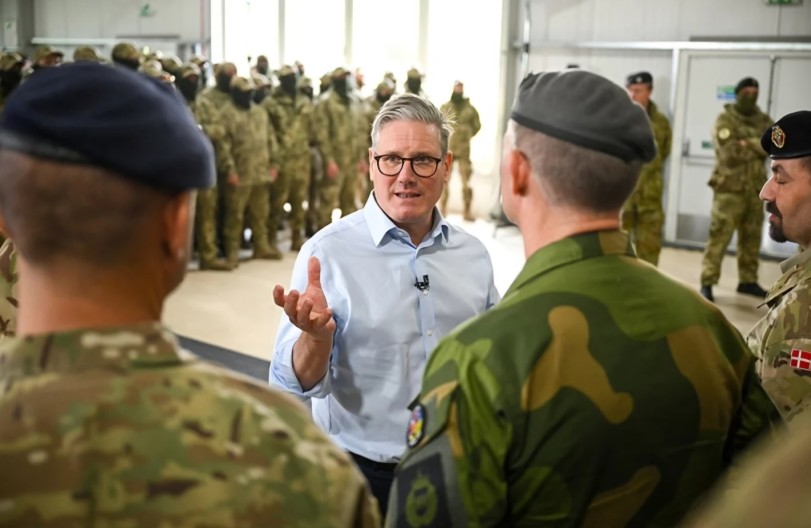 OSTAJU NA OSTRVU Albion od gordog postao maglovit i revidirao stav o slanju trupa u Ukrajinu