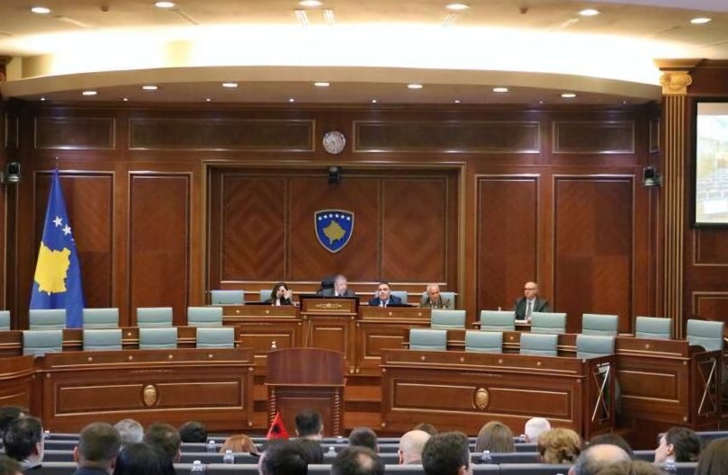 ALJBINOVE MUKE SE NASTAVLJAJU Skupština južne srpske AP Kosovo i Metohija nije konstituisana ni u osmom pokušaju