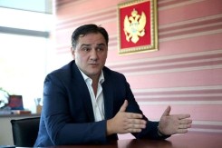 Simpatizeri narodne koalicije "Za budućnost Crne Gore" traže od ministra Radunovića smjenu Damira Davidovića