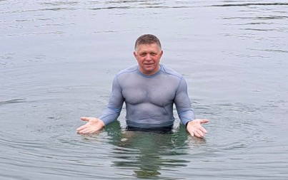 Fico zaplivao u Dunavu nakon spekulacija o njegovom zdravlju