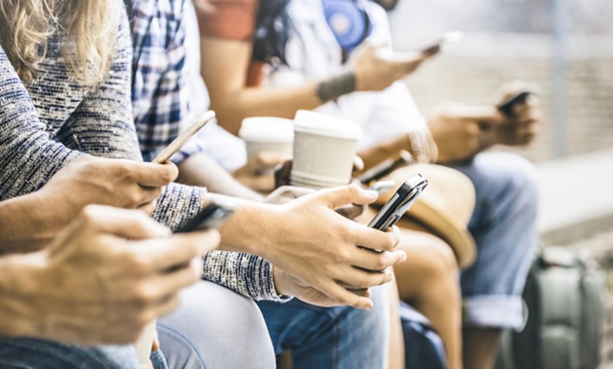 MOBILNA PENETRACIJA Više nego duplo korisnika mobilnih telefona od broja stanovnika u Crnoj Gori