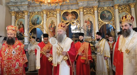 ПАТРИЈАРХ ПОРФИРИЈЕ Православни Срби треба да иду путем љубави а не мржње