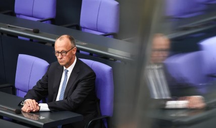 Njemački kancelar prije neki dan prijetio Putinu, sad bi da se sastane sa ruskim liderom