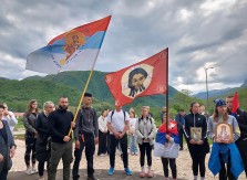 SLAVA BOGU NA SABORU Pivljani se pridružili Fočacima na Krsnom hodu do Manastira Ostrog