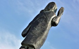 Ukradena statua Melanije Tramp iz njenog rodnog grada u Sloveniji