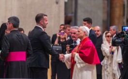 Premijer Spajić pozvao papu da posjeti Crnu Goru