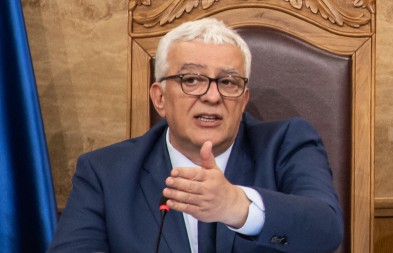 SJEDNICA SKUPŠTINE 29. MAJA Prva tačka – pokušaj smjene Mandića, razmatraće se i slanje vojnika za pomoć Ukrajini