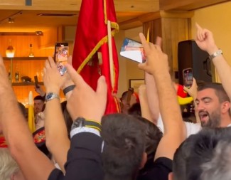 Šef DPS odbornika u Podgorici uz Tompsonove pjesme slavio Dan nezavisnosti u kafani odbjeglog Ljuba Milovića