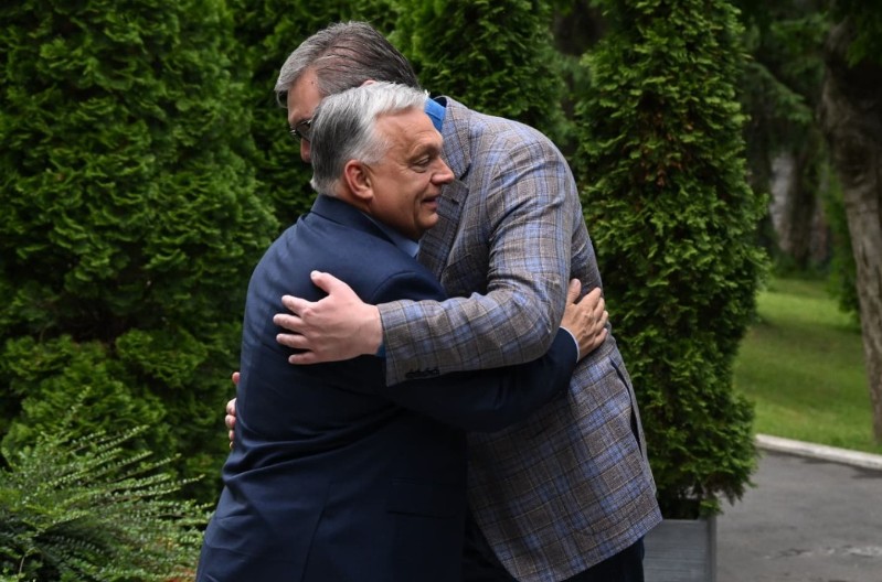 VUČIĆ I ORBAN U BEOGRADU Strateško prijateljstvo Srbije i Mađarske kao odgovor na diktate iz Brisela