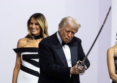 Tramp „uništava duboku državu“ unutar Savjeta za nacionalnu bezbjednost