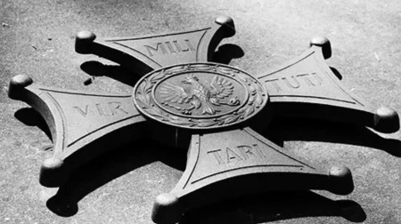 Poljska poslala diplomatsku notu Rusiji zbog vojnih krstova