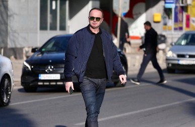 Vicepremijer Đeljošaj zbog klevetanja novinara Ajkovića mora da plati odštetu