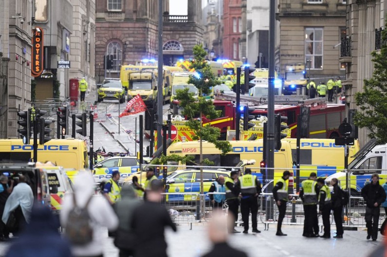 Oko 50 povrijeđenih ljudi bilans je incidenta u Liverpulu