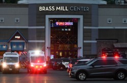 PUCNJAVA U TRŽNOM CENTRU Petoro ljudi upucano, napadač uhapšen