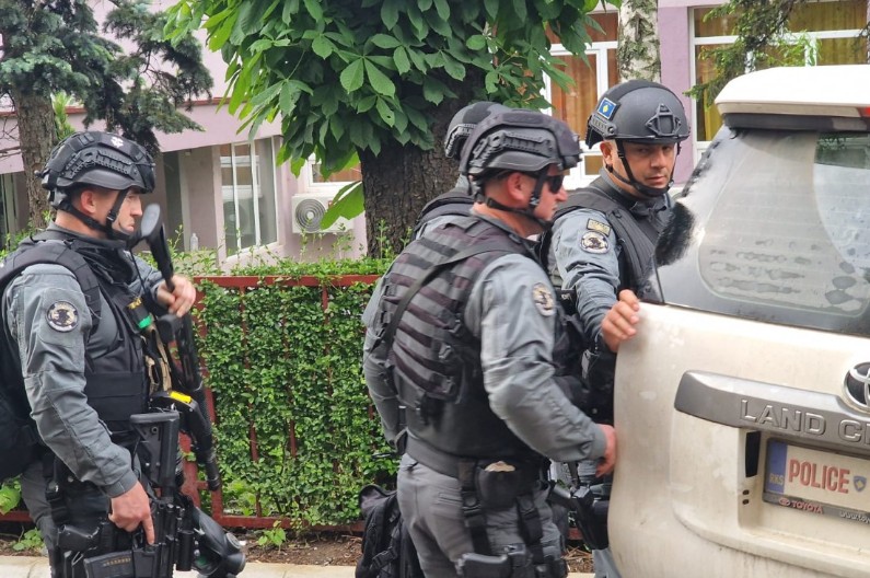 NOVI UDAR ŠIPTARSKIH TERORISTA Traže od Srba da se isele iz stanova koje je gradila Republika Srbija