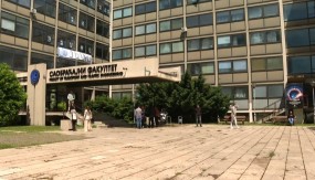 UNIVERZITET U BEOGRADU U DUBOKOM RASKOLU Rektor bez autoriteta, studenti poručuju – izdani smo!