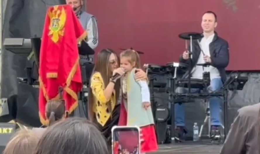 ZLOUPOTREBA MALOLJETNICE Jadranka Barjaktarović izvela dijete na binu da razgali neokomite na Grahovu (video)