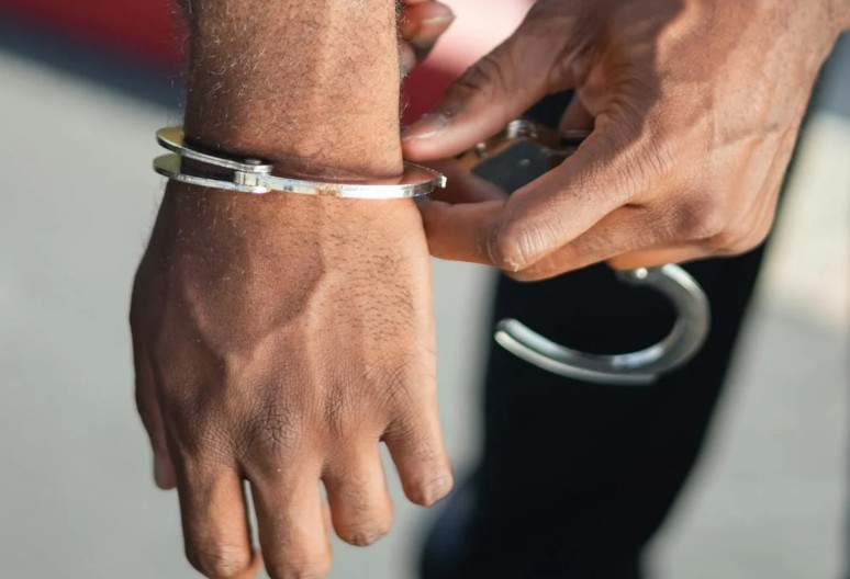 HERCEG NOVI Kosovar uhapšen nakon što je opljačkao market i nožem povrijedio radnika