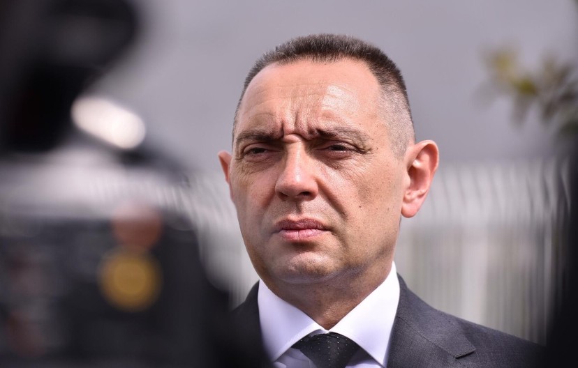 VULIN Opozicija pokušava da ponovi makedonski scenario u Srbiji