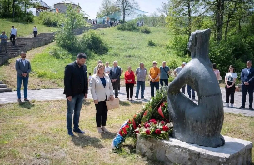 Molitveno okupljanje u Dolima na obilježavanju 82 godine od stravičnog zločina u Pivi