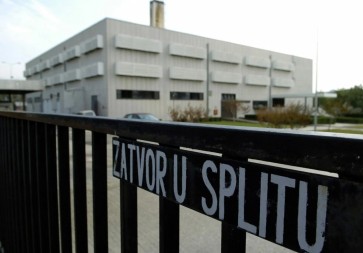 POŽAR U SPLITSKOM ZATVORU Pet zatvorenika se bori za život nakon paljenja dušeka