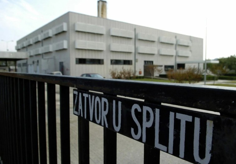 POŽAR U SPLITSKOM ZATVORU Pet zatvorenika se bori za život nakon paljenja dušeka