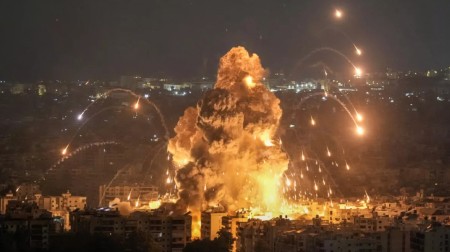 IZRAEL UDARIO PO IRANU Noćni napadi na nuklearne objekte, Teheran obećava „bespoštedan odgovor“