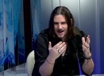 SJEDNI SINE SLOBODANOV, GLEDAJ, PLAČI I MIRAN DA SI