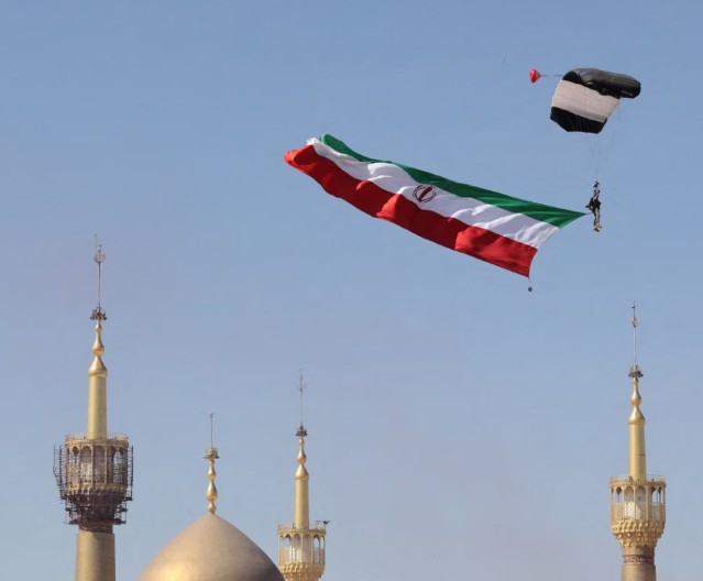 IRAN ZAPRIJETIO SAD, BRITANIJI I FRANCUSKOJ Vaše baze i brodovi će biti meta ako stanete u odbranu Izraela