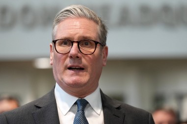 STARMER POVUKAO RUČNU Neće biti britanskih čizama u Ukrajini bez američke podrške