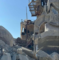 ZATRPAN BAGER U RUDNIKU UGLJA PLJEVLJA Vozač lakše povrijeđen nakon što se aktiviralo klizište