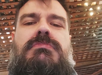 Vuk Bačanović – samoproglašeni intelektualac i stalni podizvođač radova na antisrpskom projektu